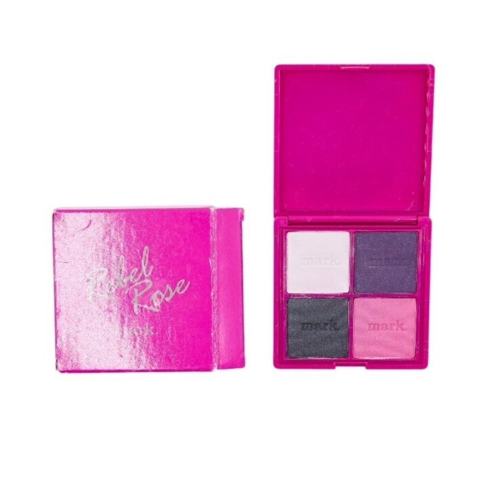 Avon - Mark Rebel‎ Rose Eyeshadow Quad